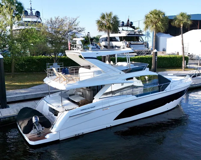 Self Made Yacht Photos Pics 2023 Absolute 62 Fly - Self Made