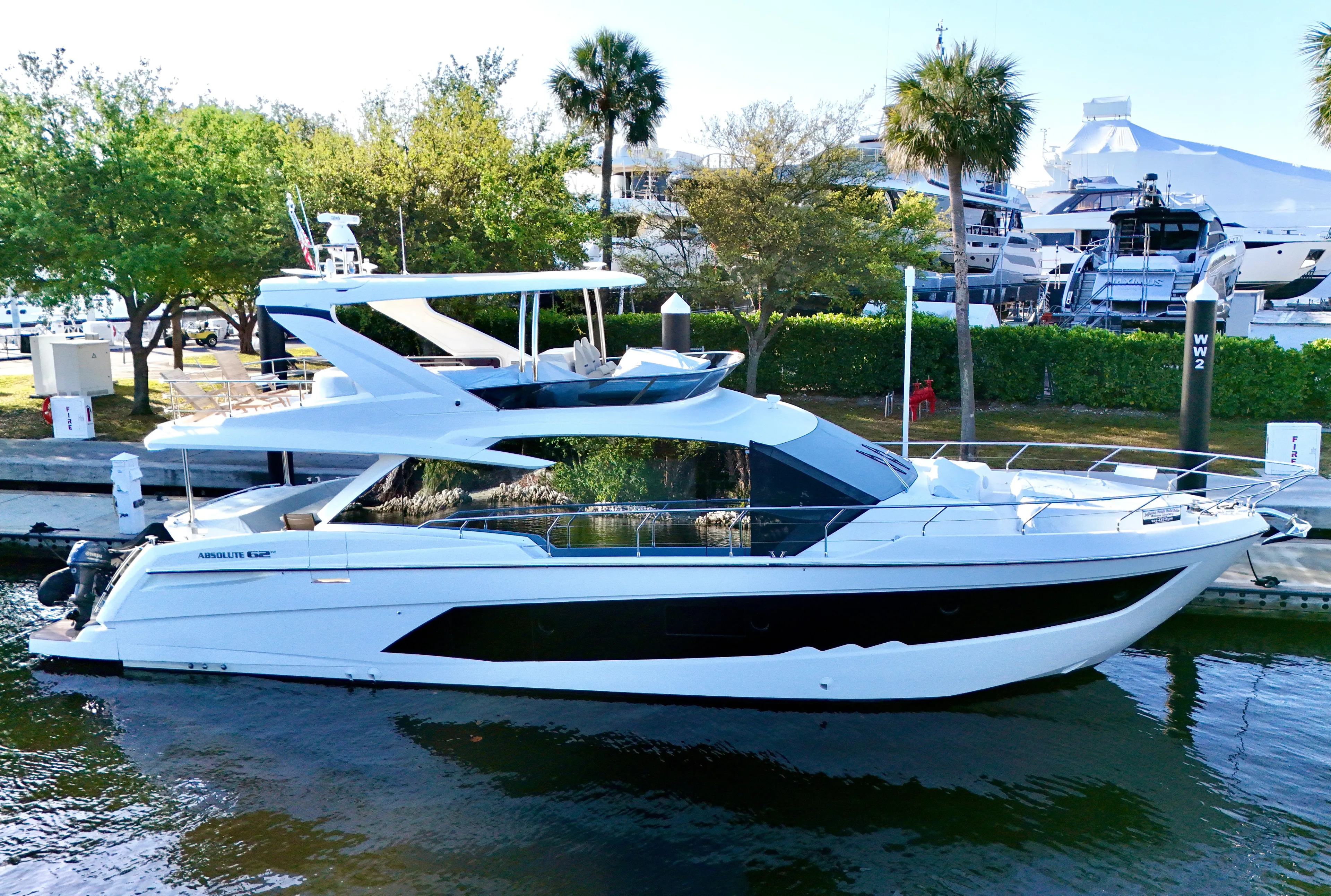 Self Made Yacht Photos Pics 2023 Absolute 62 Fly - Self Made