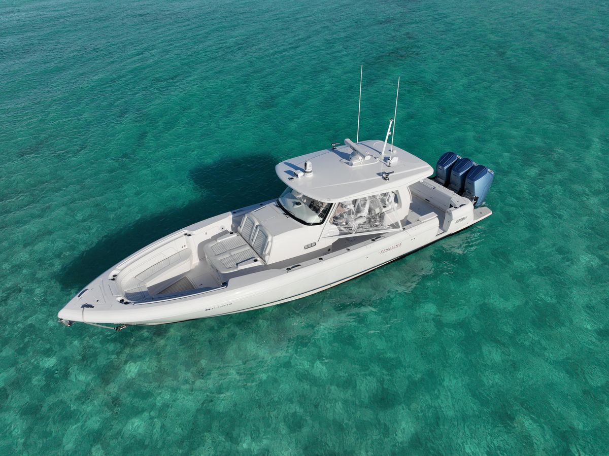 2023 Intrepid 42 