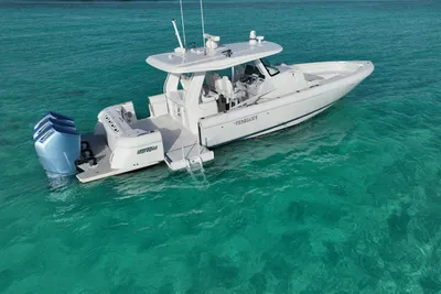 Intrepid 427 Nomad SE