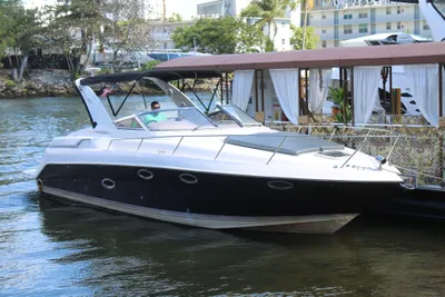 Regal 3260 Commodore