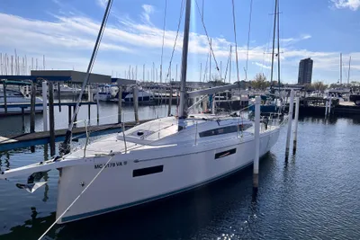 Jeanneau 380
