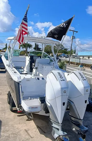 272-292 Yacht Photos Pics 