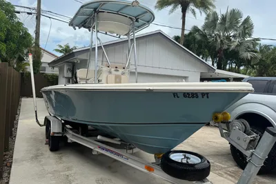 Sea Chaser 210 LX Bay Runner