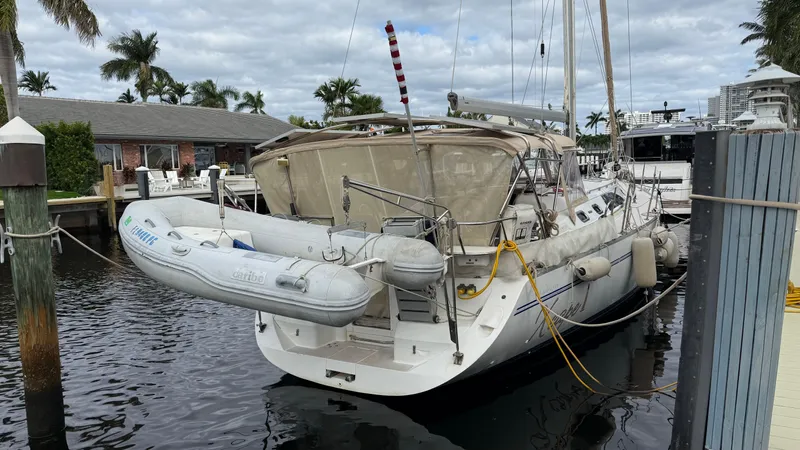 X Cape Yacht Photos Pics 