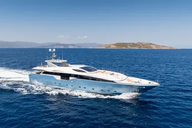 4 Reasons For A Private Yacht Tour Of Italy Insurance & Documentation