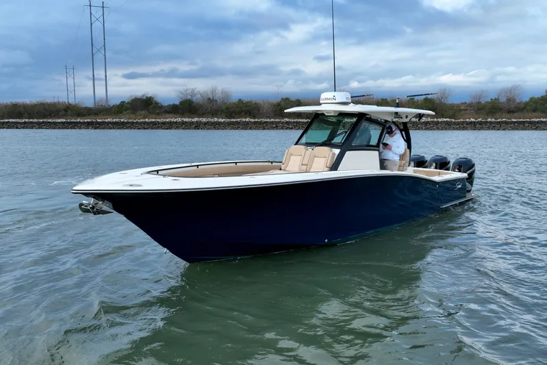 Reel Outlaw Yacht Photos Pics 