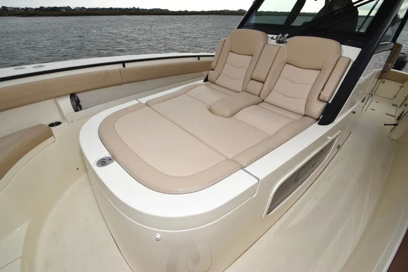 Reel Outlaw Yacht Photos Pics 