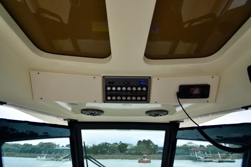 Reel Outlaw Yacht Photos Pics 