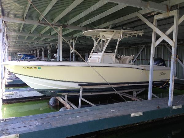 2003 Scout 235 CENTER CONSOLE