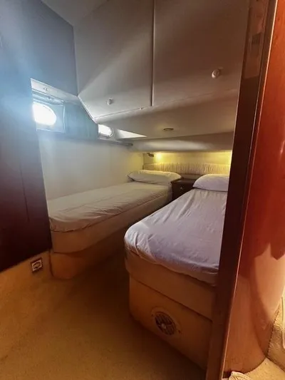  Yacht Photos Pics Interior cabin of 1997 Fairline Phantom 37 yacht with twin beds.