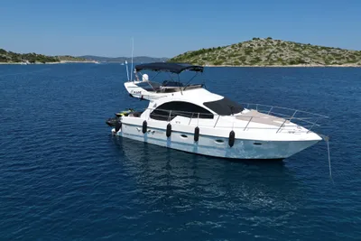2003 Azimut 39 Fly