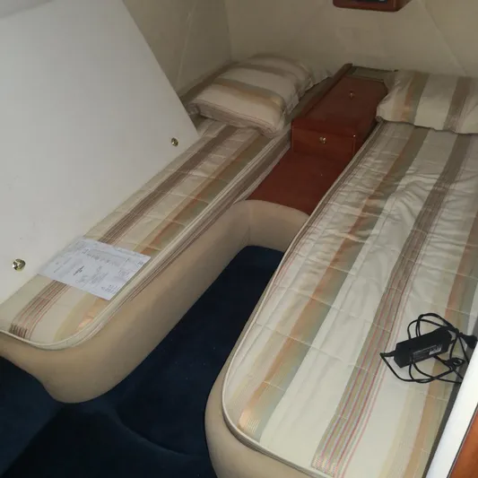  Yacht Photos Pics Cranchi Atlantique 48 2006