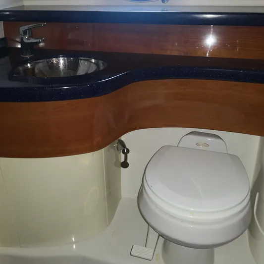  Yacht Photos Pics Cranchi Atlantique 48 2006