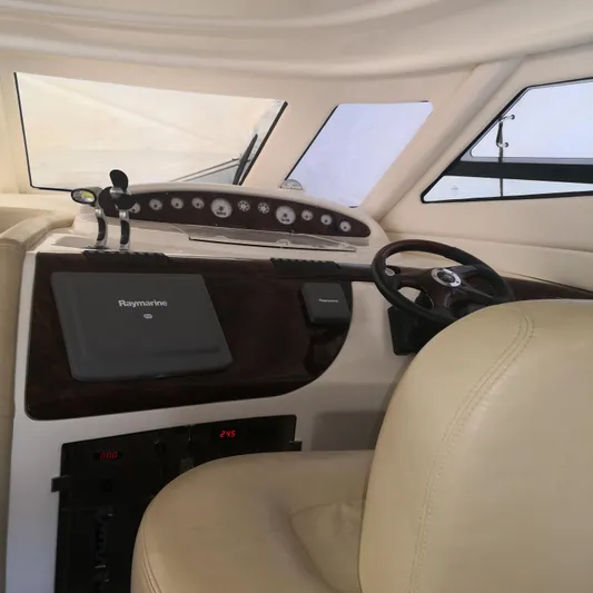  Yacht Photos Pics Cranchi Atlantique 48 2006