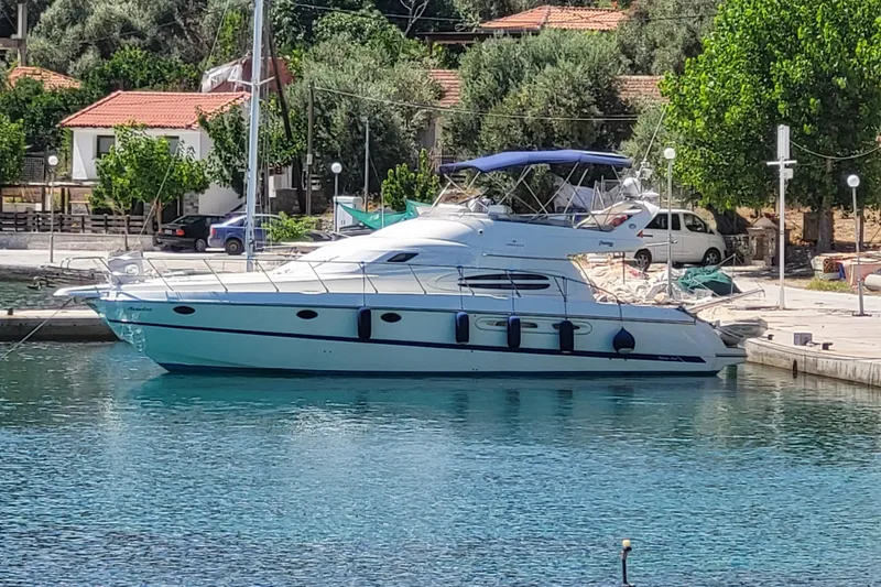  Yacht Photos Pics Cranchi Atlantique 48 2006