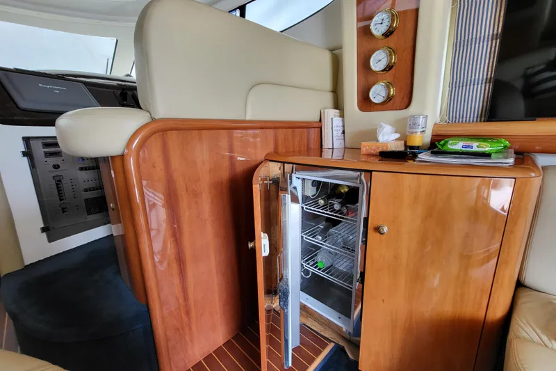  Yacht Photos Pics Cranchi Atlantique 48 2006