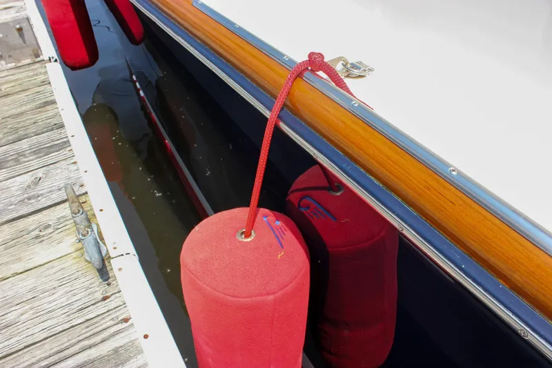 Sunny Daze Yacht Photos Pics 