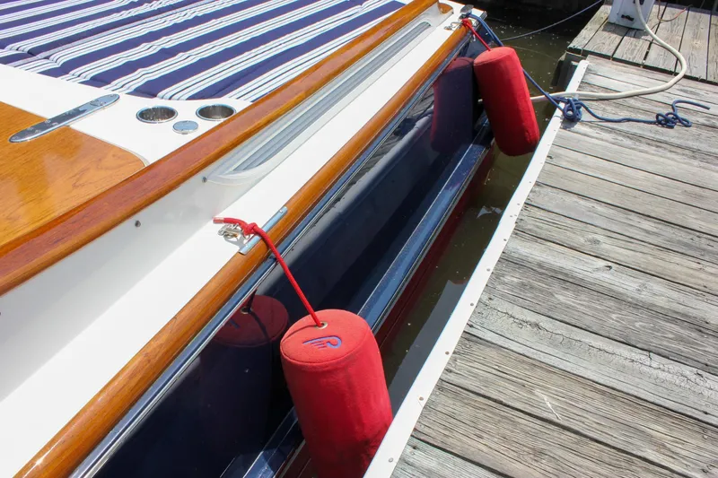 Sunny Daze Yacht Photos Pics 