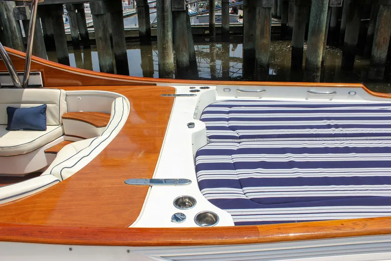 Sunny Daze Yacht Photos Pics 