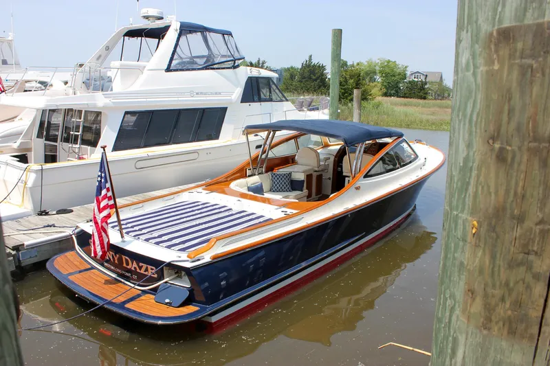 Sunny Daze Yacht Photos Pics 