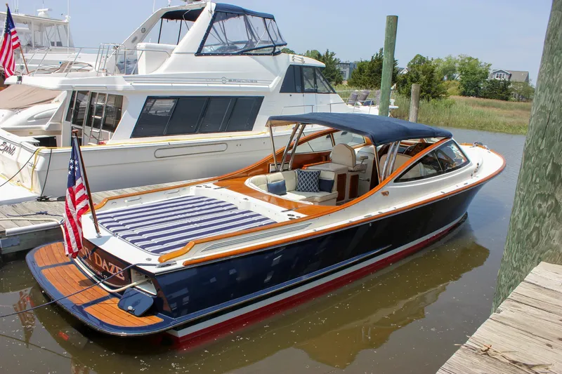 Sunny Daze Yacht Photos Pics 