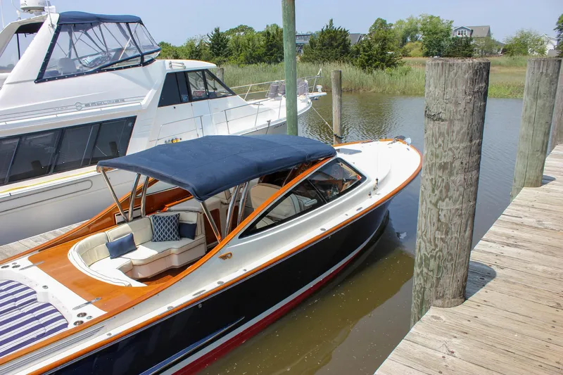 Sunny Daze Yacht Photos Pics 