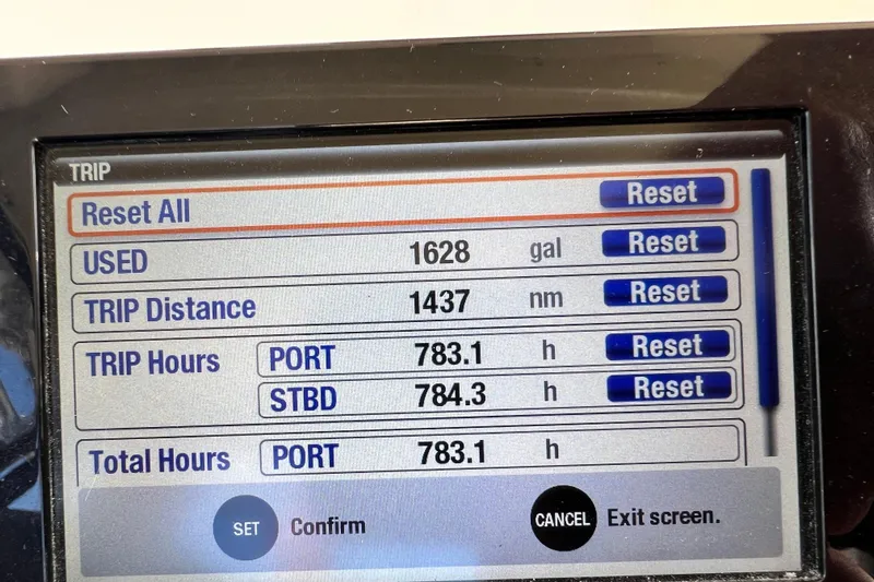 Reel E Blessed Yacht Photos Pics Display screen of 2017 Grady-White Express 330 showing trip data and reset options.