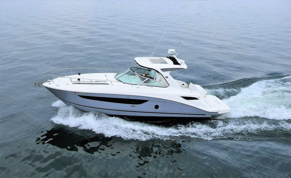 2019 Sea Ray 350 Sundancer
