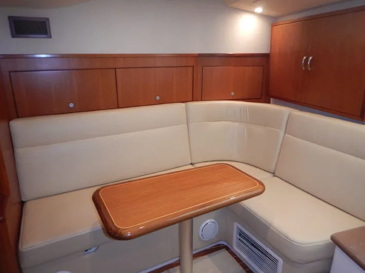 Special K Yacht Photos Pics Cabo 36 SPECIAL K - Salon Seating