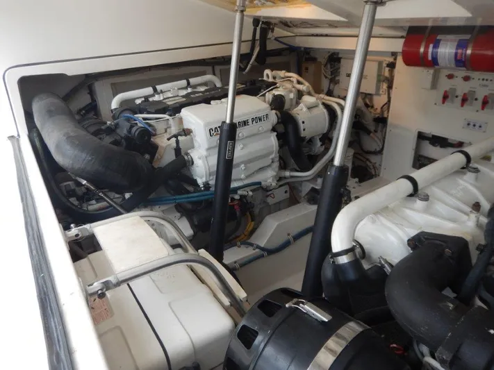 Special K Yacht Photos Pics Cabo 36 SPECIAL K - Engine Room