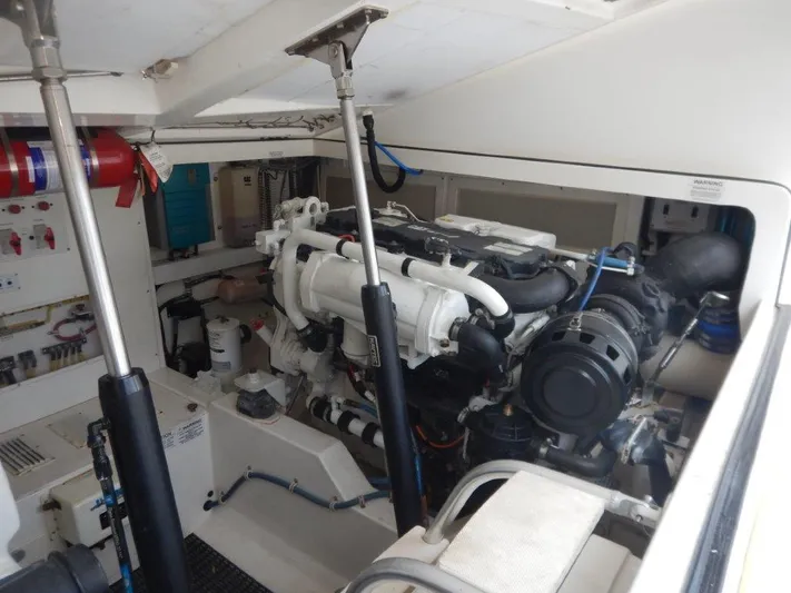 Special K Yacht Photos Pics Cabo 36 SPECIAL K - Engine Room