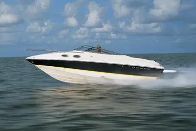 2005 Regal 2650 Cuddy