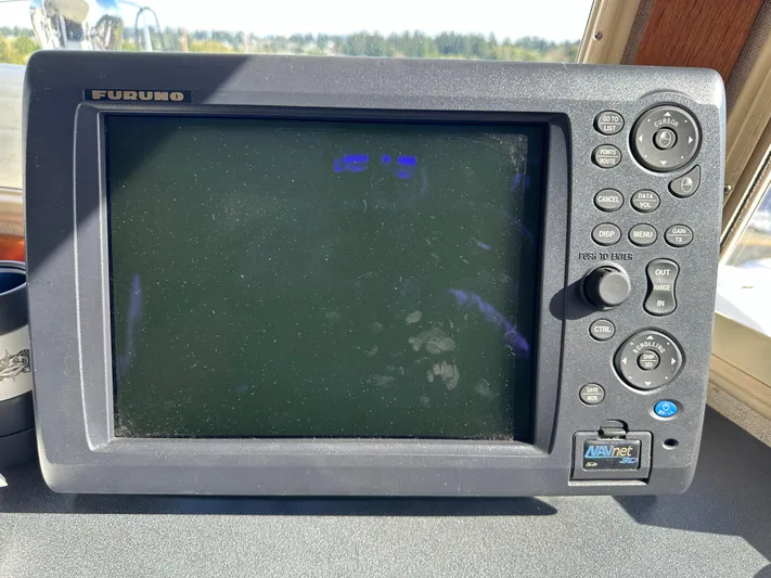 One Unit Yacht Photos Pics 