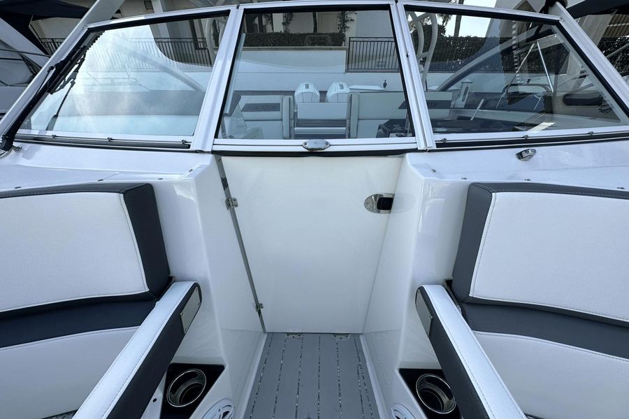 2019 Blackfin 272DC