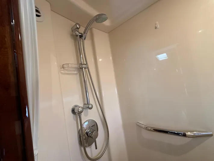 Anke Forever Yacht Photos Pics Shower area in 2010 Sea Ray 470 Sundancer yacht, featuring modern fixtures.