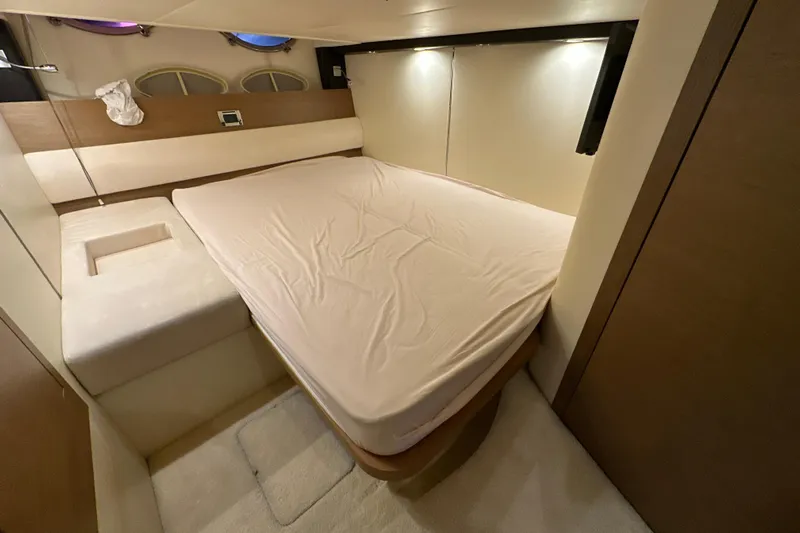  Yacht Photos Pics Luxurious bedroom interior of 2011 Azimut Atlantis 40 yacht with modern design.