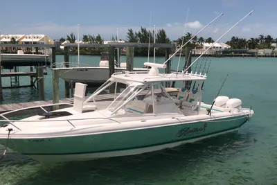 2017 Intrepid 327 Cuddy