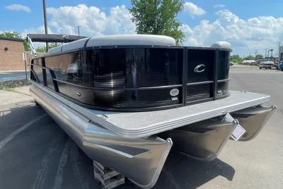 Crest Classic LX 240 SLS