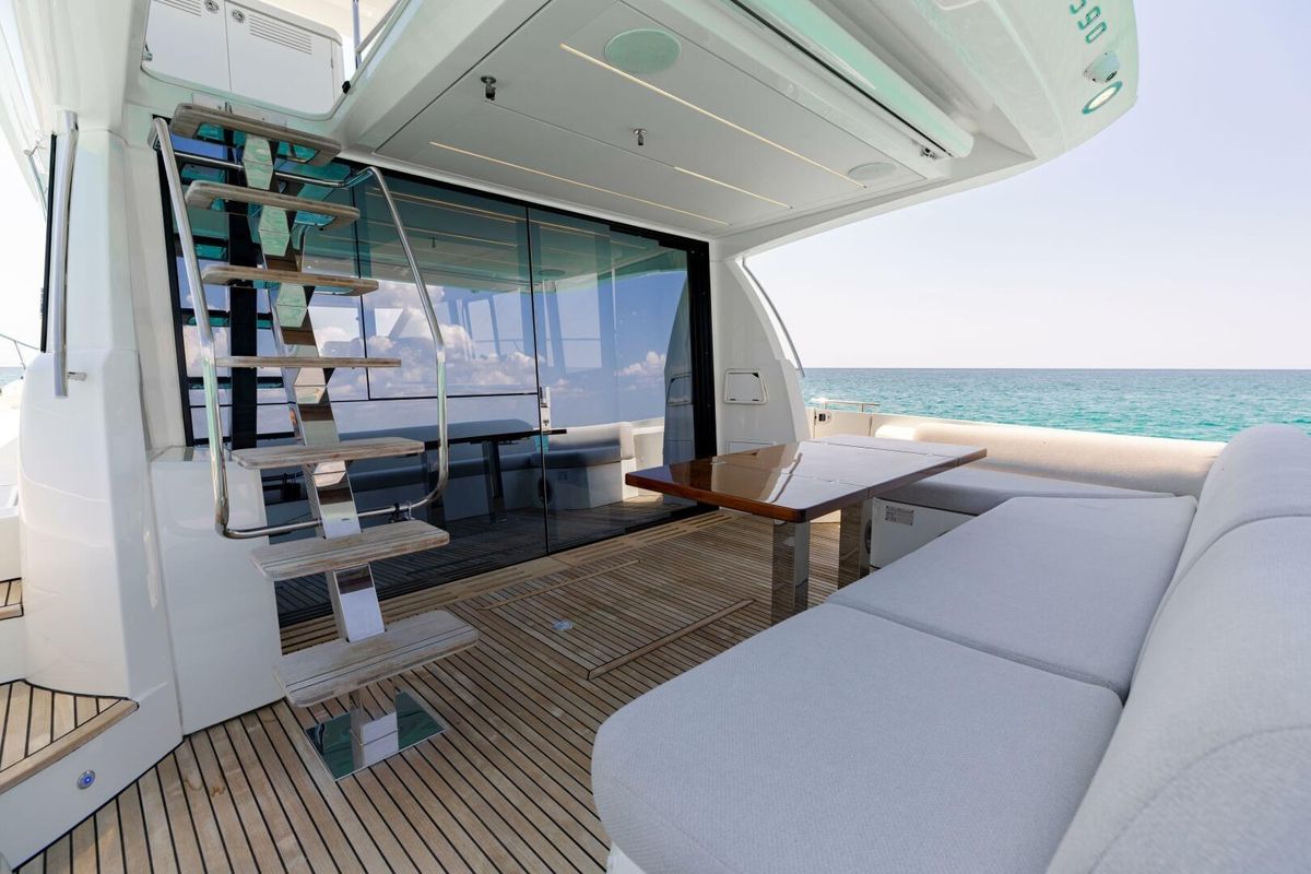 2019 Prestige 59 