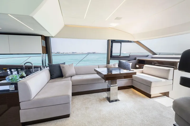 New Heart Yacht Photos Pics 2019 Prestige 590 Fly 'New Heart' - Dinette