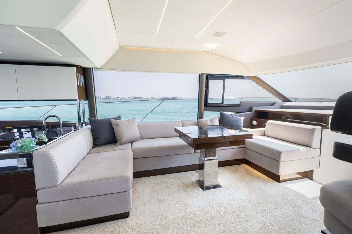 2019 Prestige 59 