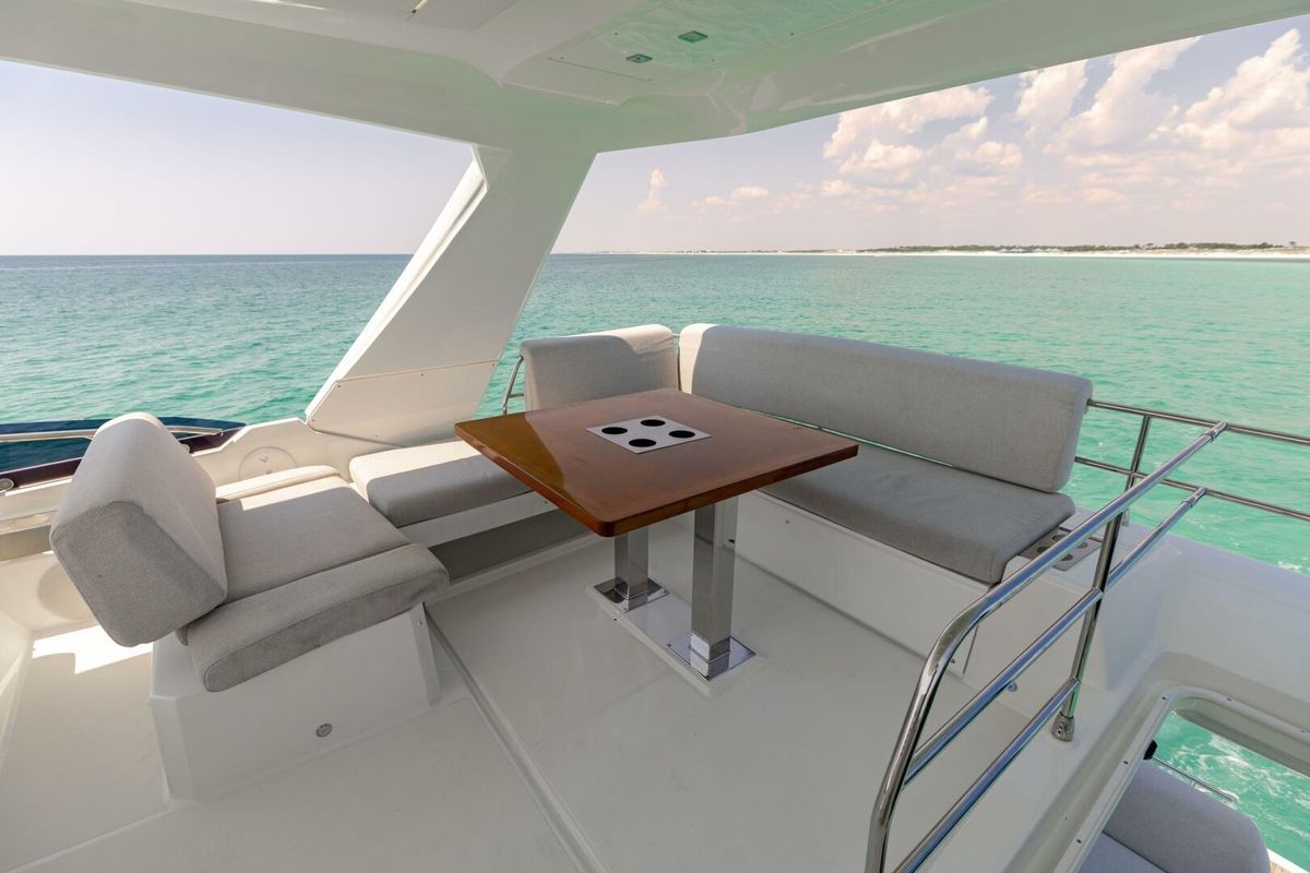 2019 Prestige 59 