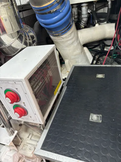 Arlene Yacht Photos Pics 