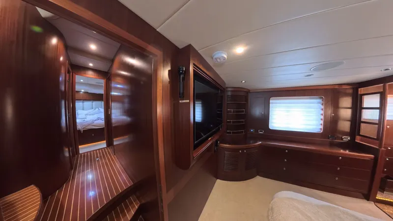 Arlene Yacht Photos Pics Luxurious interior of 2009 Horizon Vision yacht with wood paneling and modern amenities.