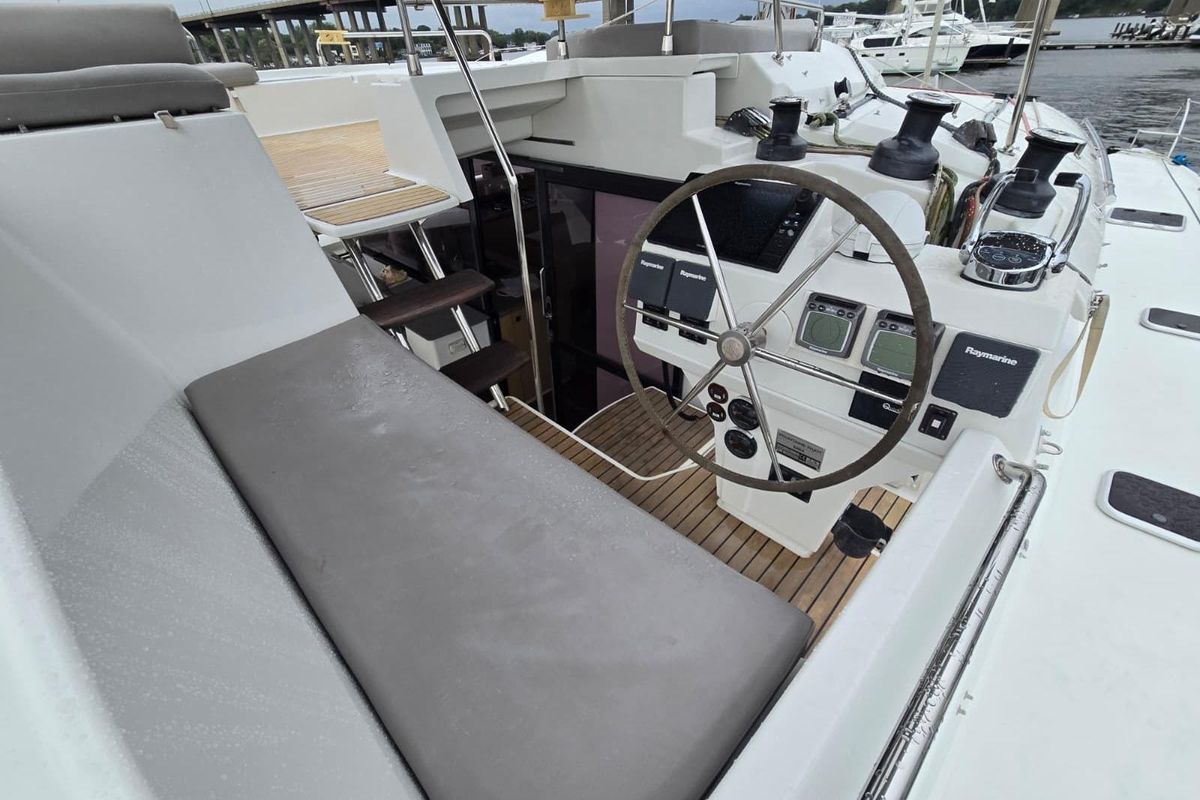 2018 Fountaine Pajot 49 