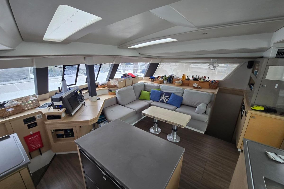 2018 Fountaine Pajot 49 