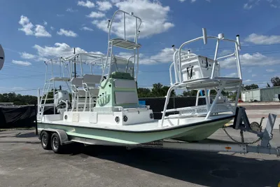 Shallow Master 240 SMS