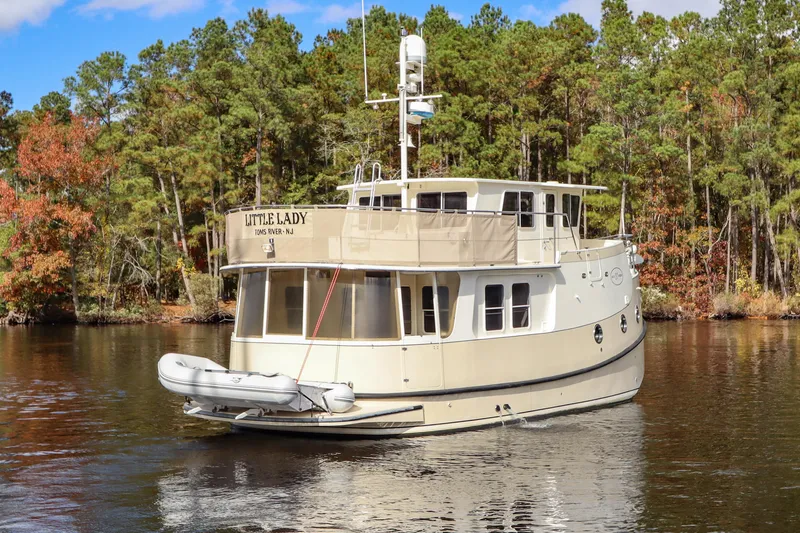 Little Lady Yacht Photos Pics LITTLE LADY starboard quarter