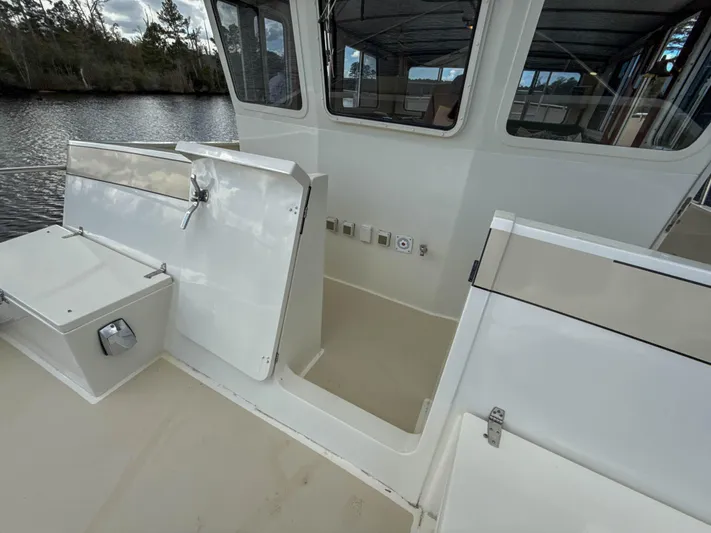 Little Lady Yacht Photos Pics Portuguese bridge